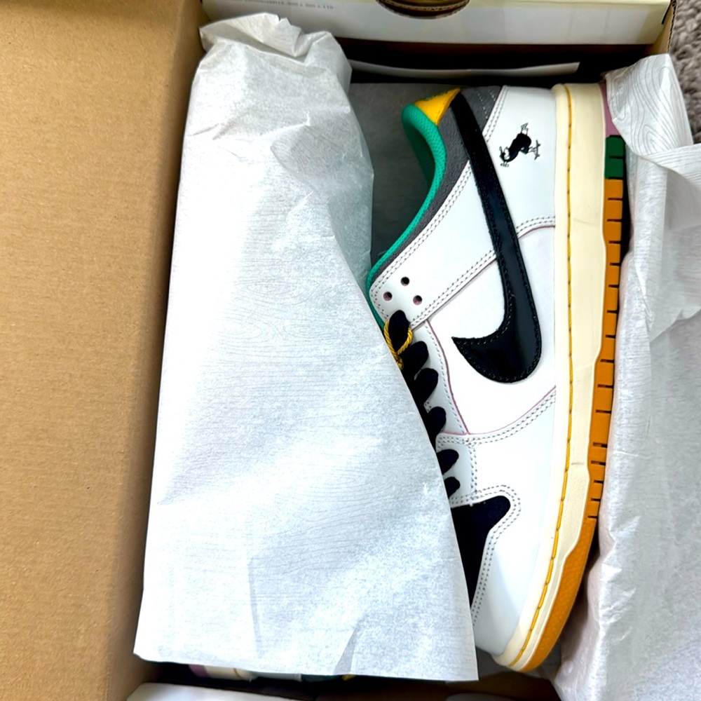 Nike SB Dunk Low Pro QS
Csef